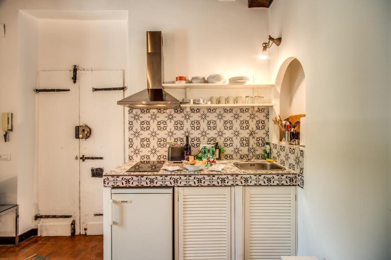 Lovely Flat In The Heart Of Trastevere Róma Kültér fotó